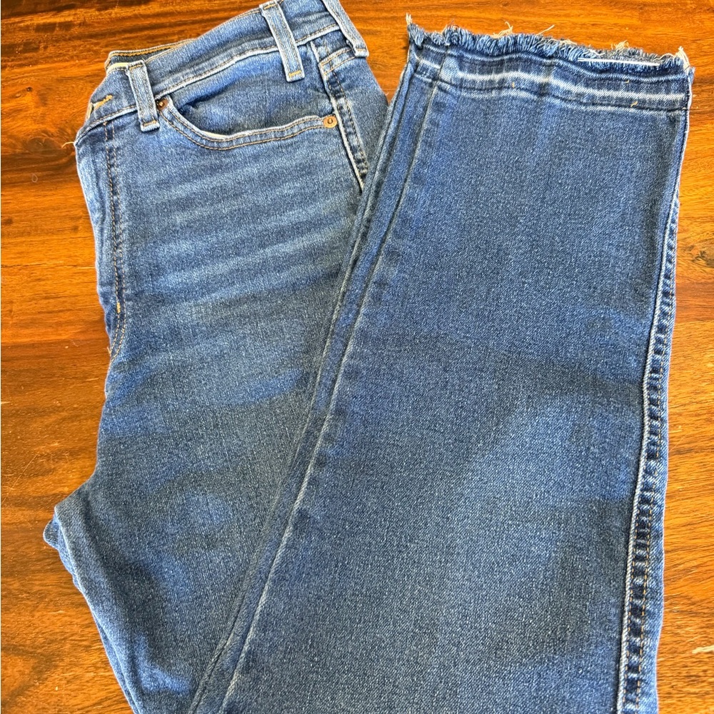Signature by Levi Strauss Medium Blue Straight-Leg Jeans Sz 12/31